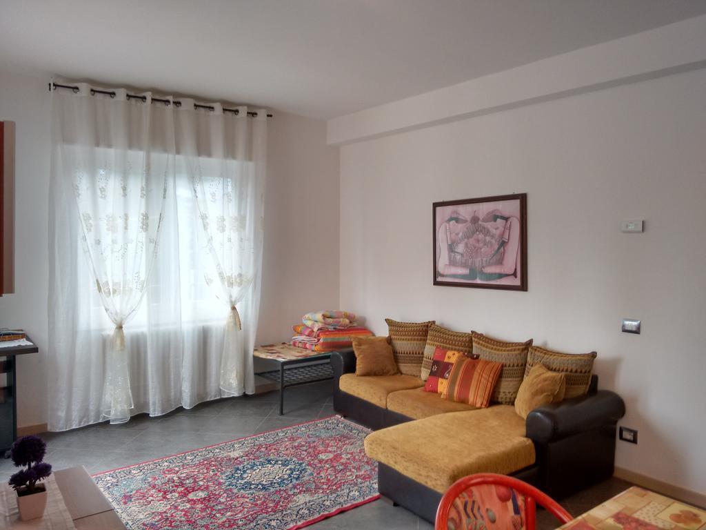 דירות ורנה Gardens House מראה חיצוני תמונה